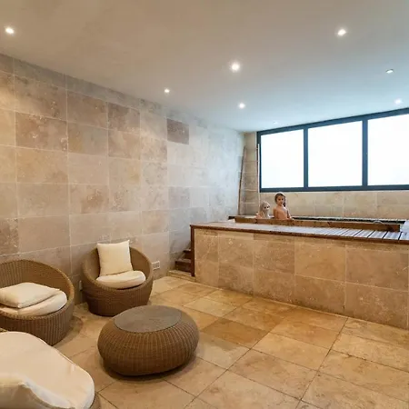 Olydea Le Chateau De Aparthotel