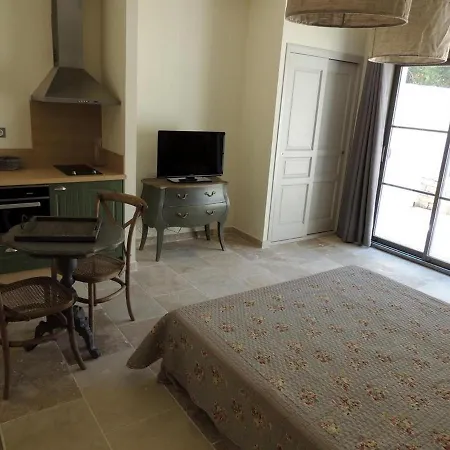 Olydea Le Chateau De Aparthotel 4*