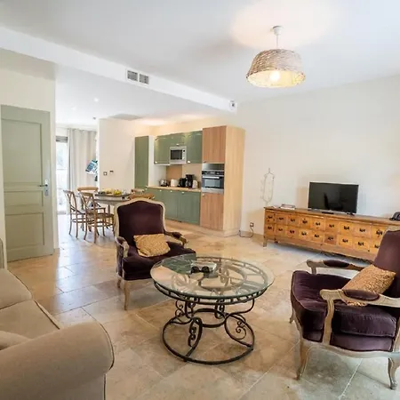 Aparthotel Olydea Le Chateau De