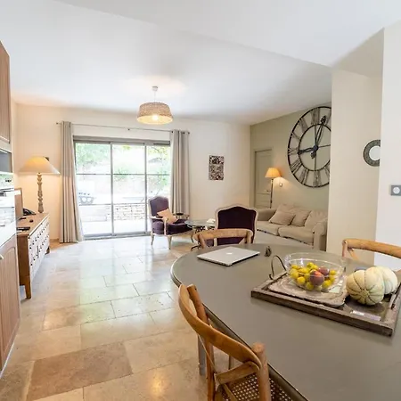 Adonis By Olydea 4* La Redorte